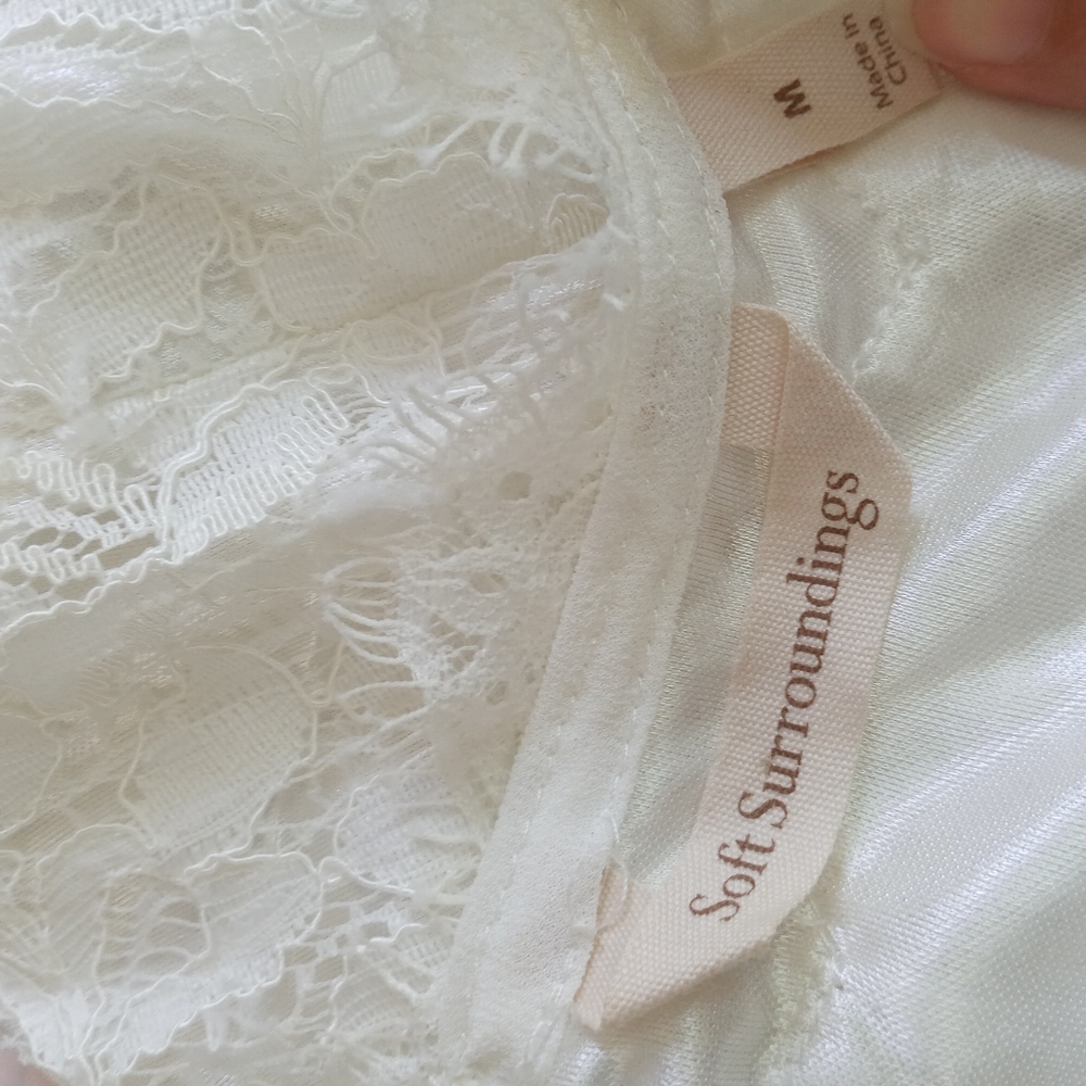 Soft Sorroundings M Lace Crochet Top - Picture 3 of 10